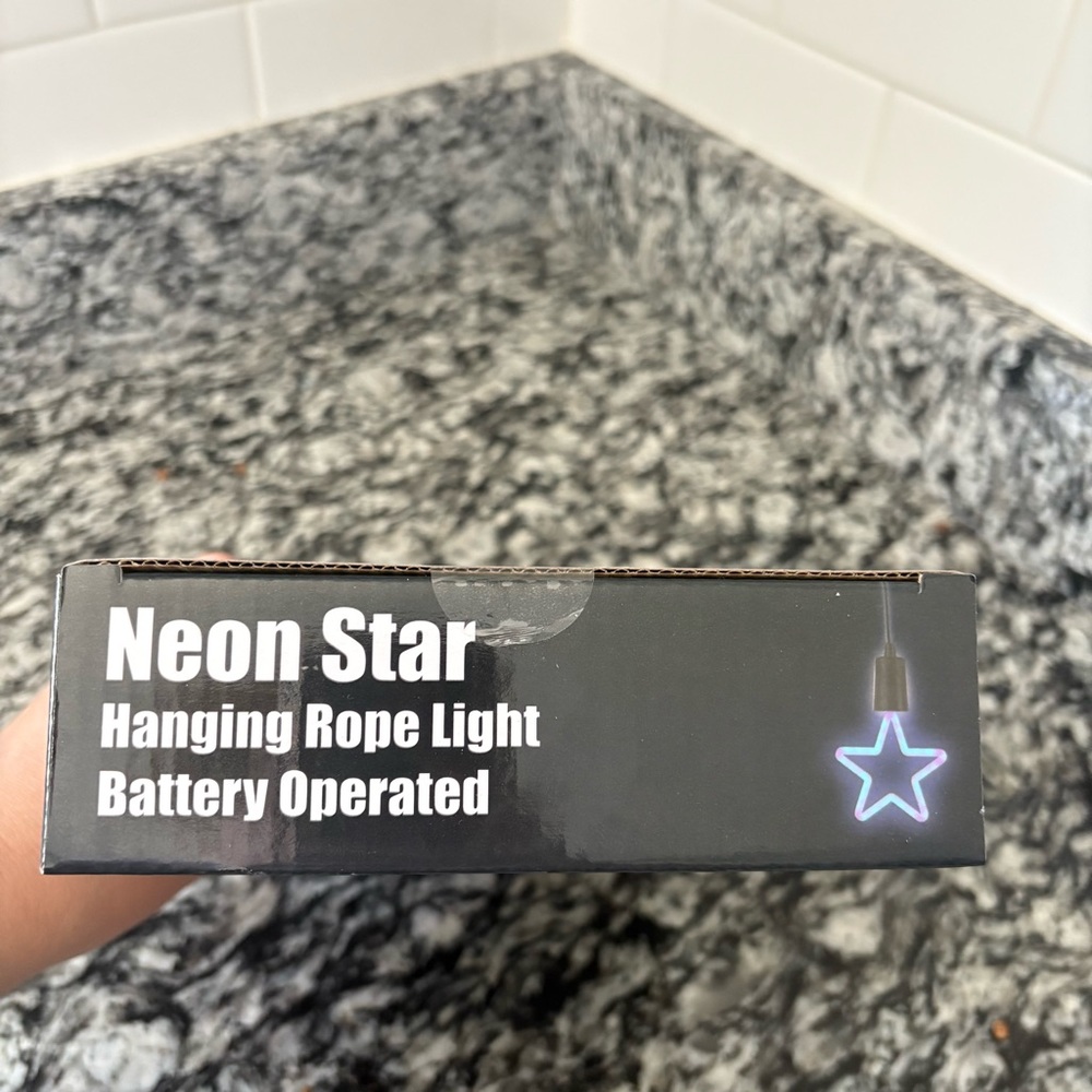 Neon Star Hanging Rope Light - Picture 4 of 4